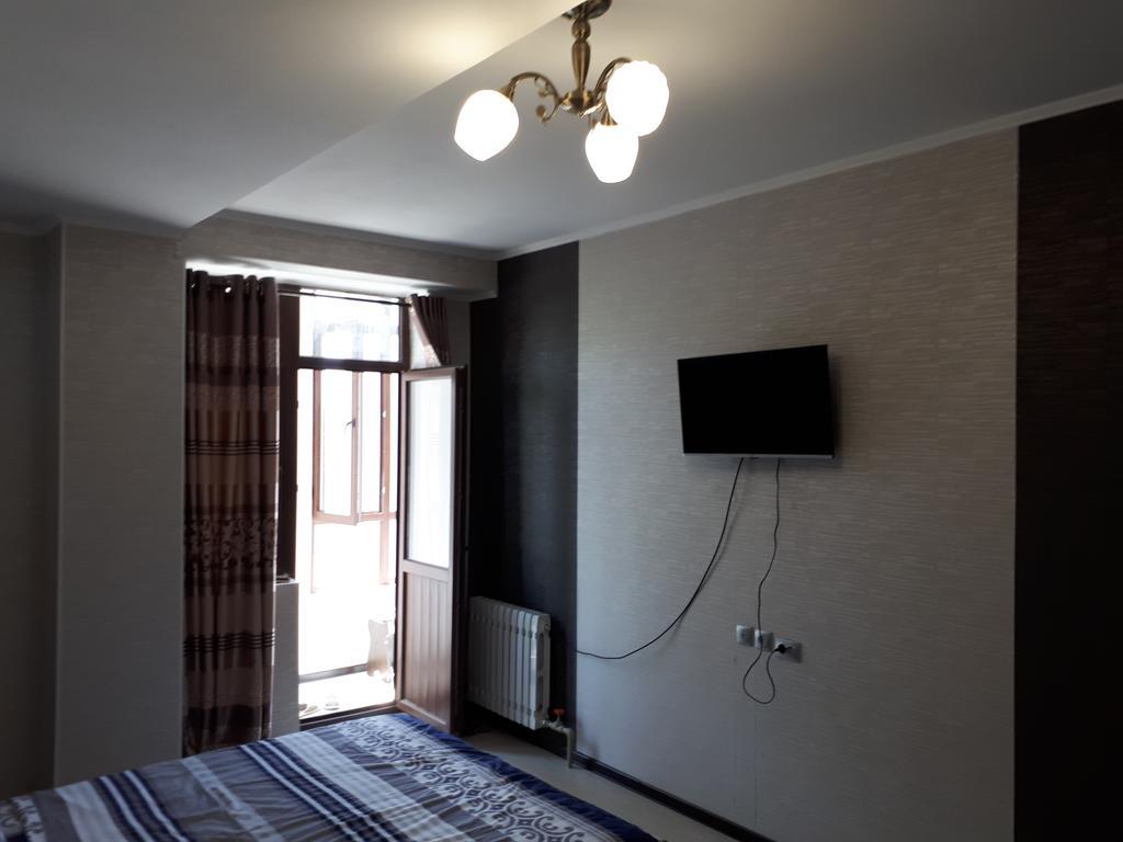 Oscar'S Apartments Bişkek Dış mekan fotoğraf